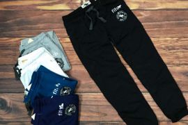  VÌ SAO NÊN LỰA CHỌN VẢI THUN ĐEN ĐỂ MAY QUẦN?